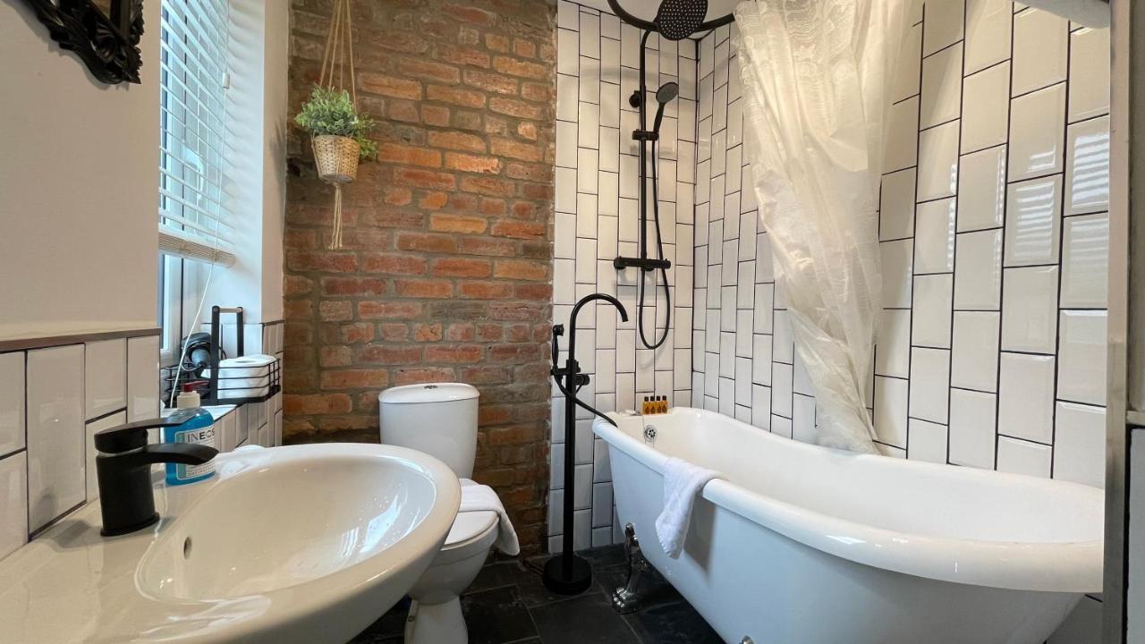 Fully Serviced Three Bed House In Durham Extérieur photo