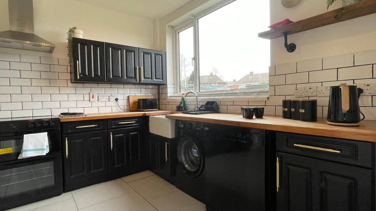 Fully Serviced Three Bed House In Durham Extérieur photo
