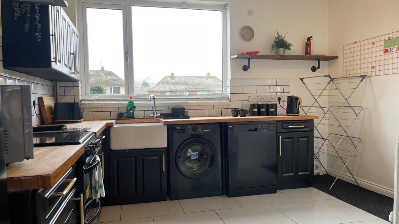 Fully Serviced Three Bed House In Durham Extérieur photo