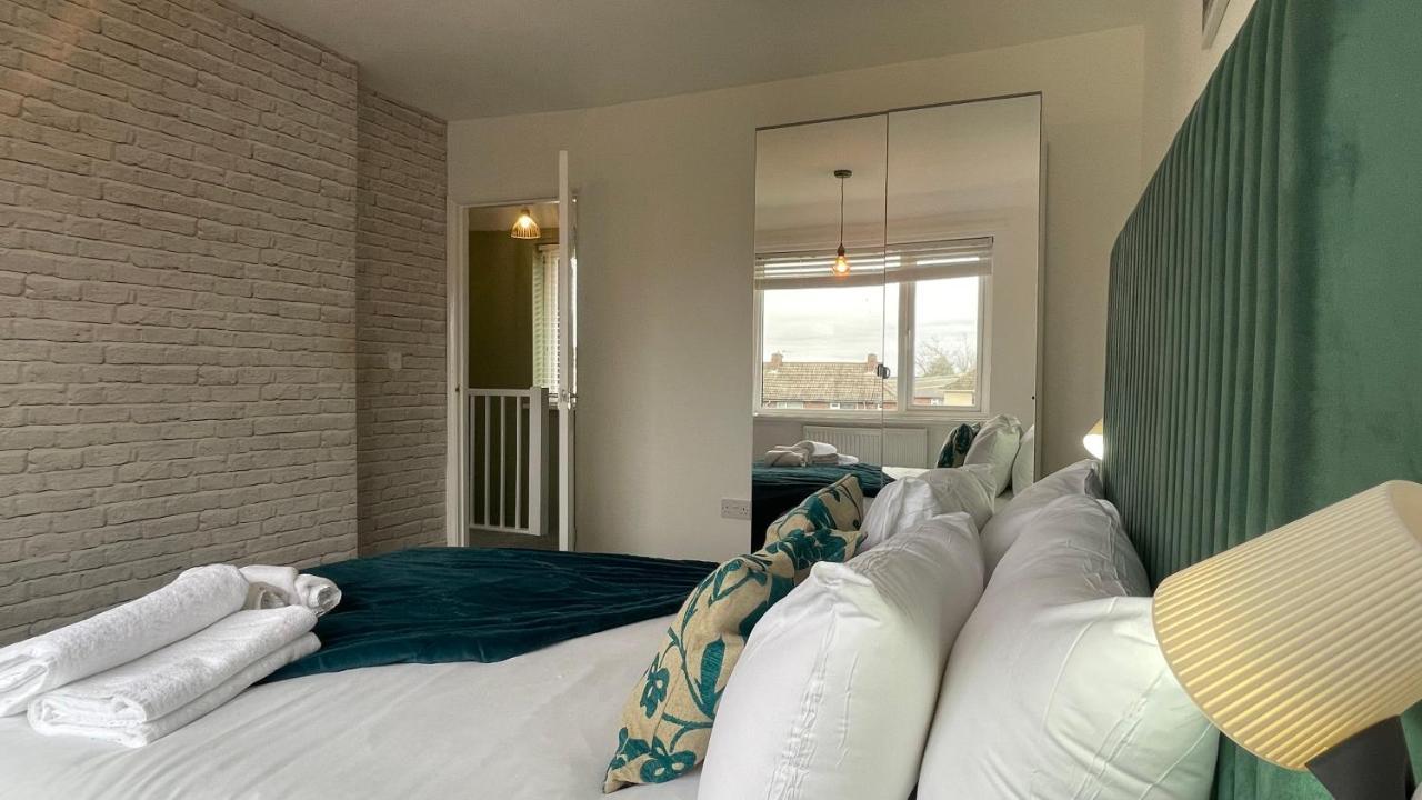 Fully Serviced Three Bed House In Durham Extérieur photo